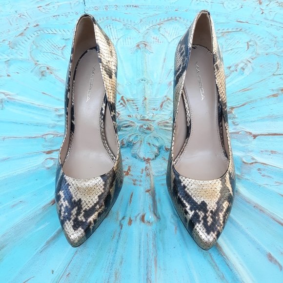 😁VIA SPIGA Snakeskin Heels - Picture 2 of 8